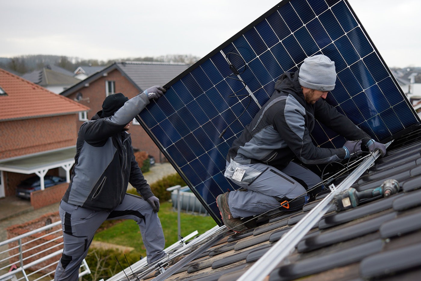 Freie Stellen im Sanitärbereich und für PV Photovoltaik Monteure im Umland von Münster